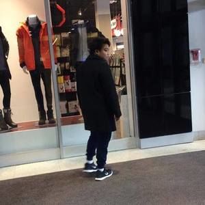 Meet your Posher, Darwin karl